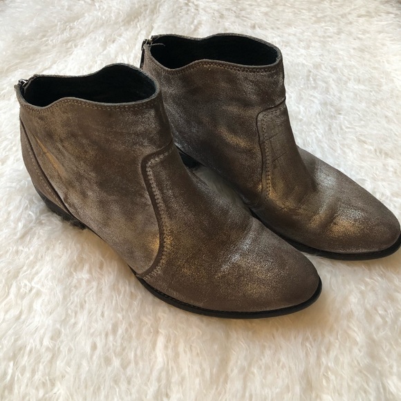 seychelles metallic booties